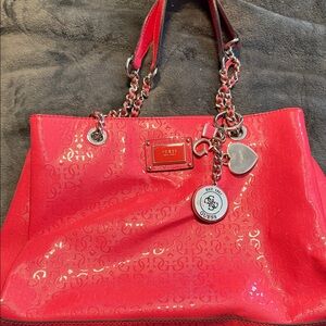 Guess Shiny Redish Pink Shoulder bag with Chain Straps